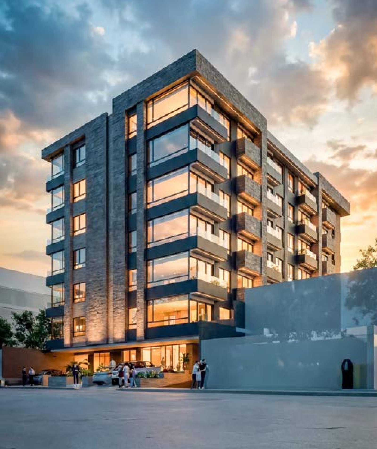 Fachada del edificio Riviere en Av. Ordóñez Lasso, Cuenca, al atardecer